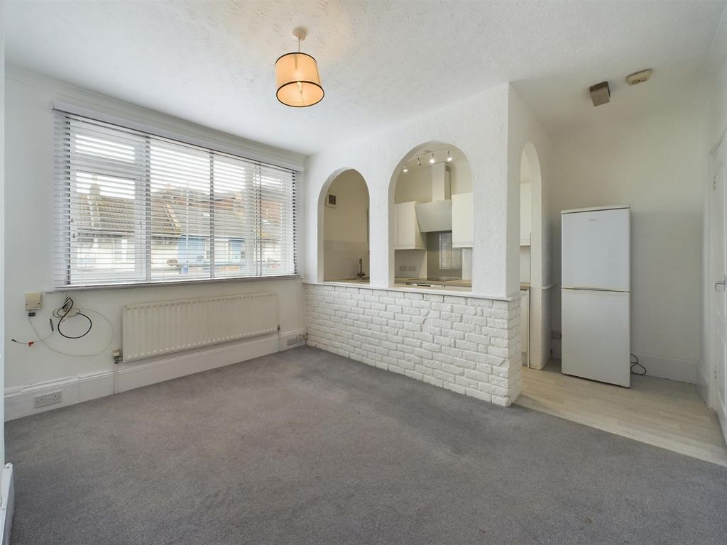 Property photo 2 of 7 Cam02534G0-Pr0237-Still002.Jpg