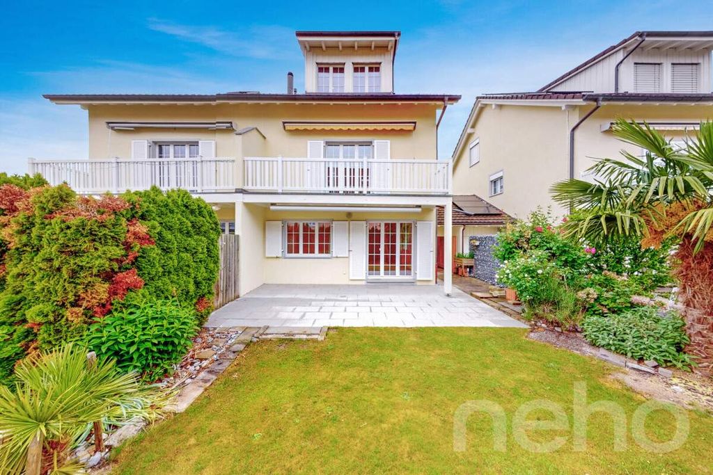 Property photo 3 of 13