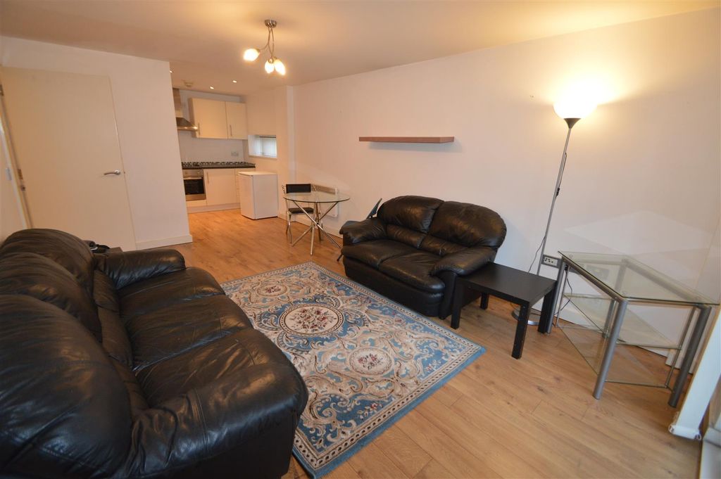 Property photo 3 of 7