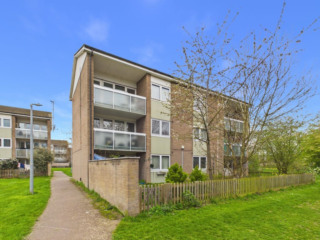 Property photo 1 of 17 Apartment Building