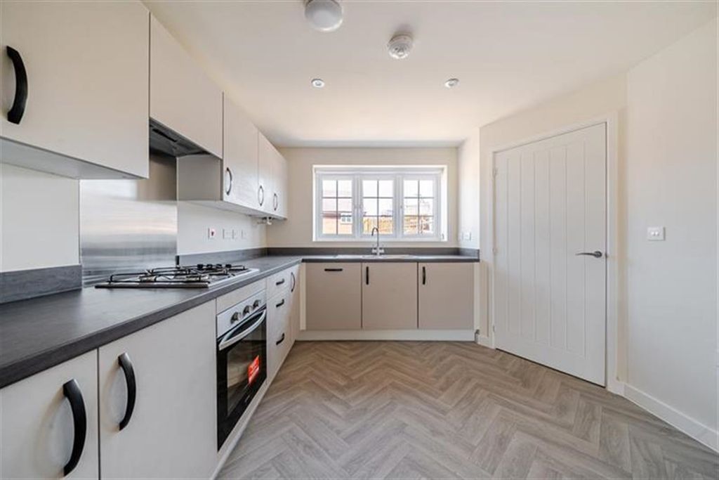 Property photo 3 of 19 Kitchen View 2