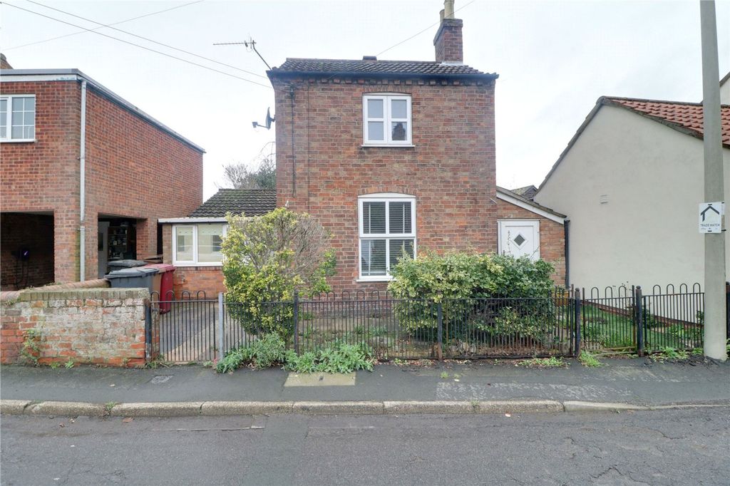 Property photo 2 of 13 Picture No. 02