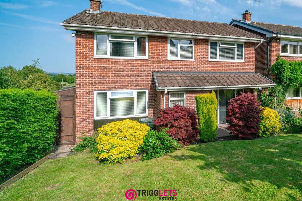Property photo 1 of 39
