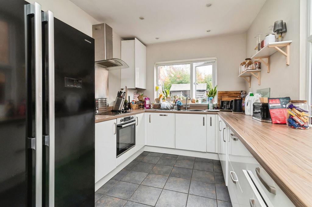 Property photo 3 of 13 Photo