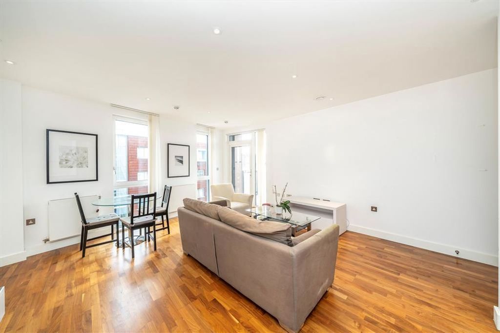 Property photo 2 of 7