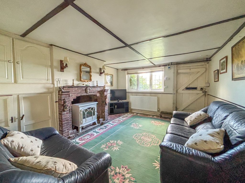 Property photo 3 of 17