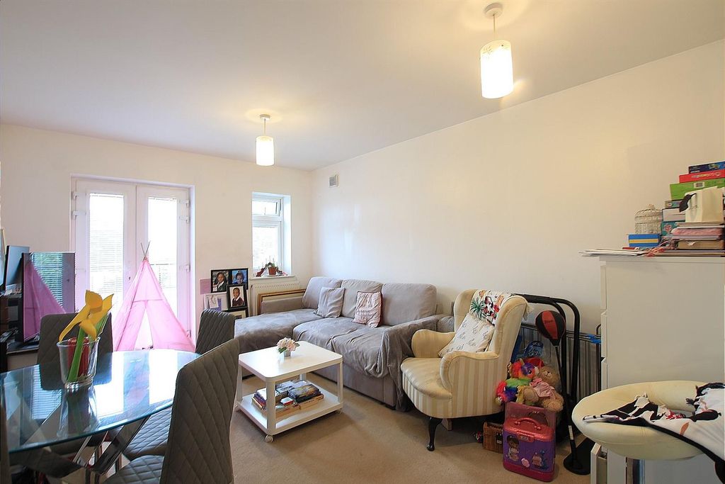 Property photo 3 of 8 Reception Room