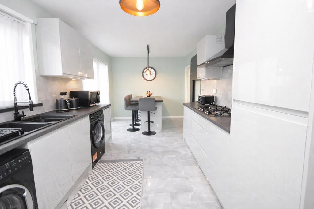 Property photo 3 of 16 Daw Kit 3.Png