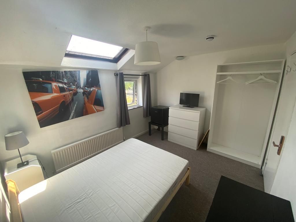 Property photo 1 of 4 059642B7-227d-4615-8B51-5421c555c668.Jpg