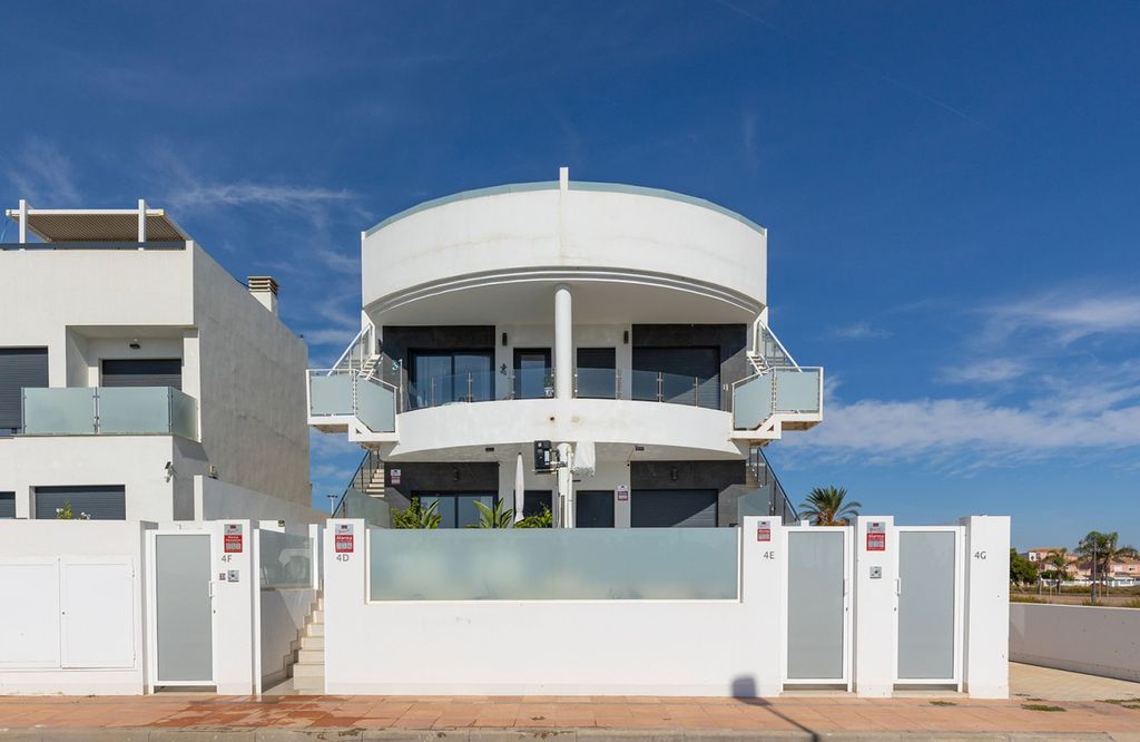 Property photo 1 of 36