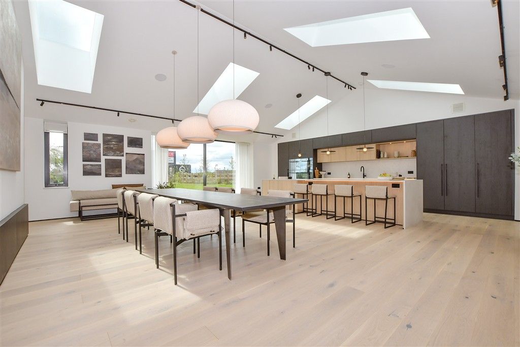 Property photo 3 of 30 Kitchen/Diner