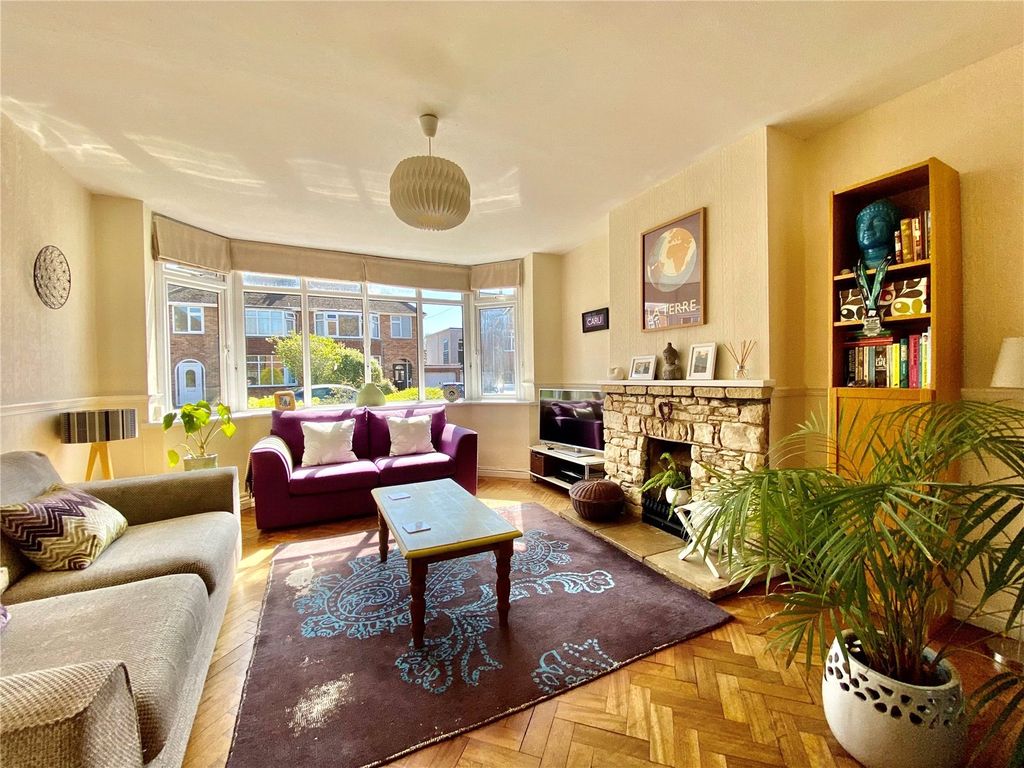 Property photo 2 of 15 Picture No. 14