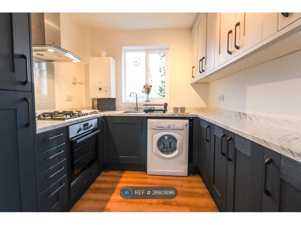 Property photo 1 of 23 Kitchen