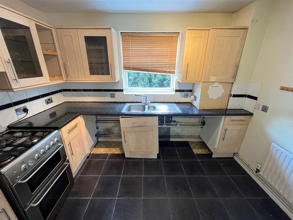 Property photo 3 of 7 2.Jpg