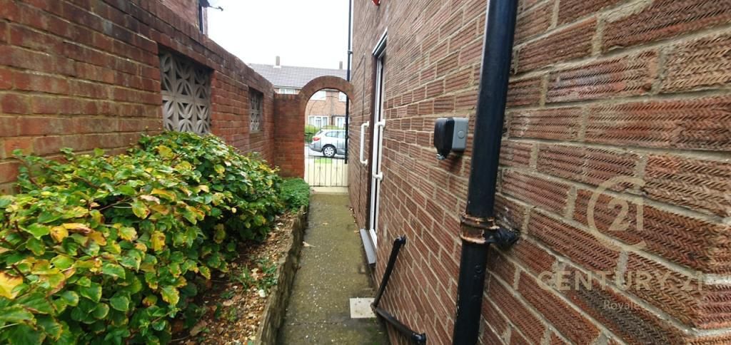 Property photo 3 of 6