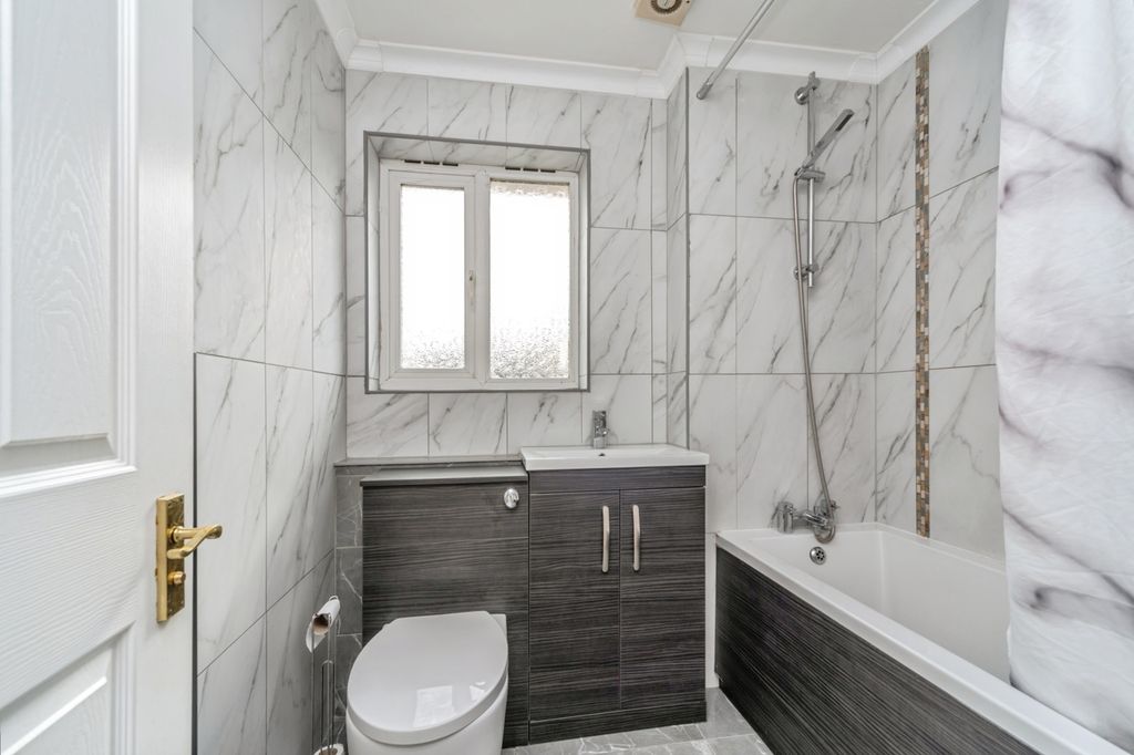 Property photo 3 of 15 Pbox-Img.Jpg