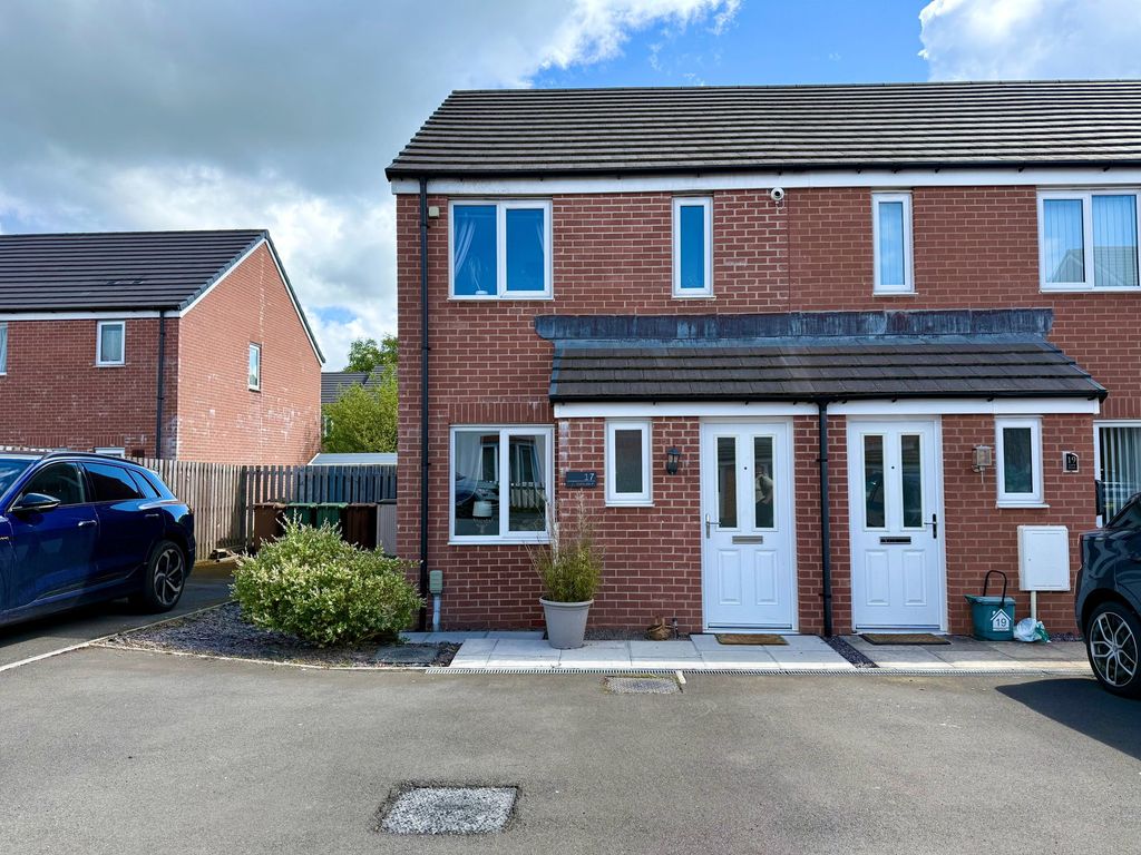Property photo 1 of 35
