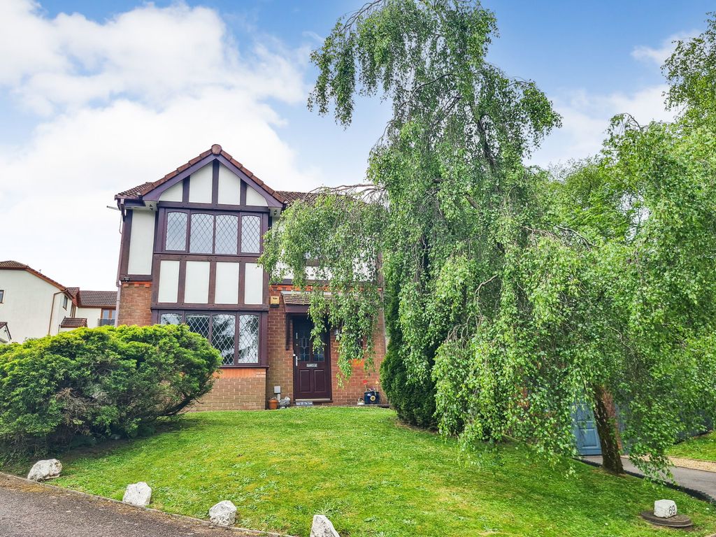 Property photo 1 of 33