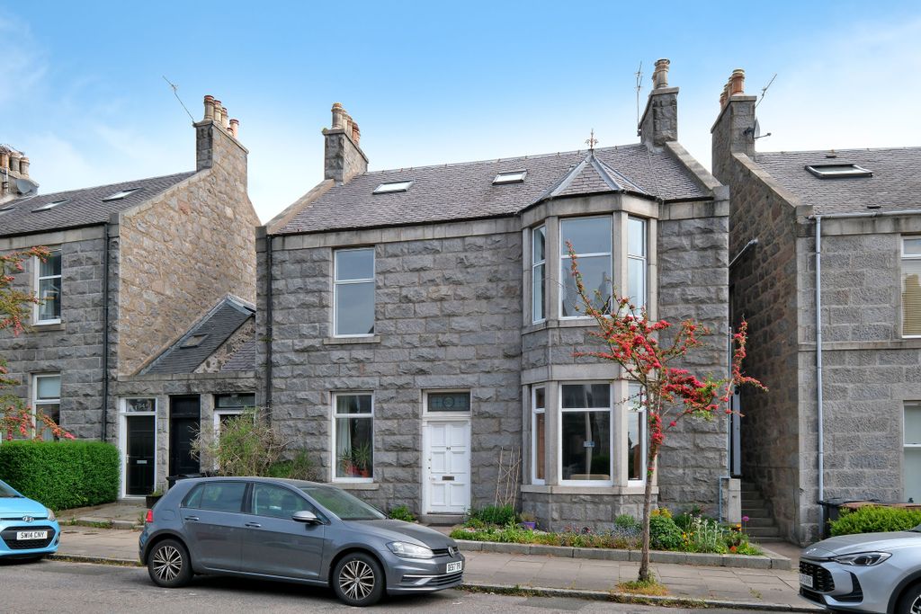 Additional image 15 of 4 bed flat for saleWhitehall Road, The West End, Aberdeen AB25