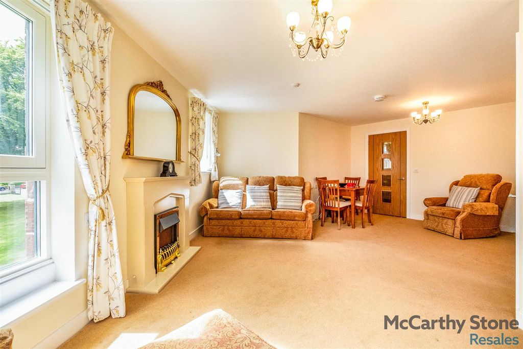 Property photo 3 of 25 1842839-22.Jpg