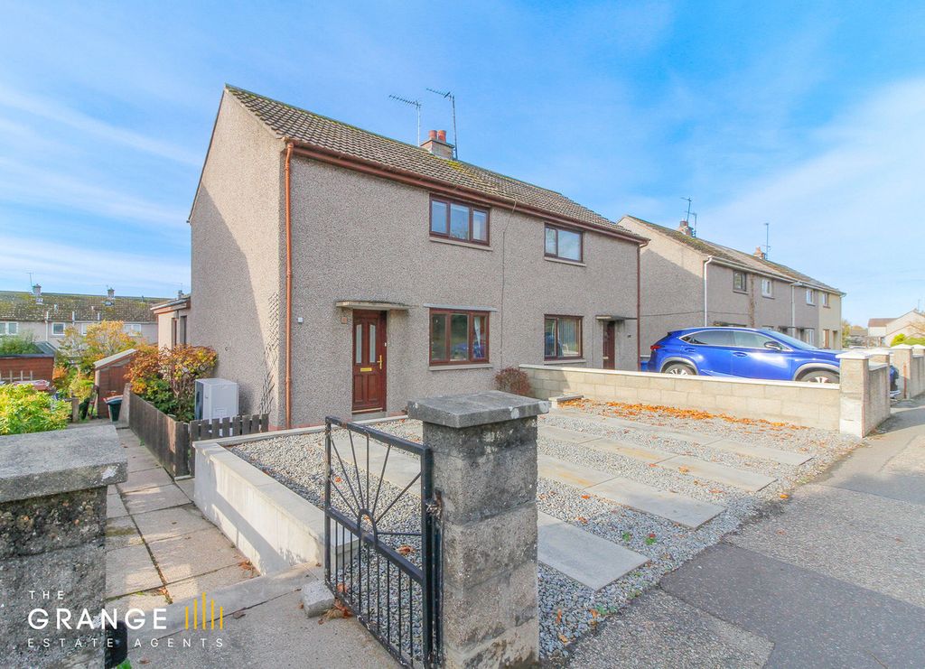 Property photo 2 of 22