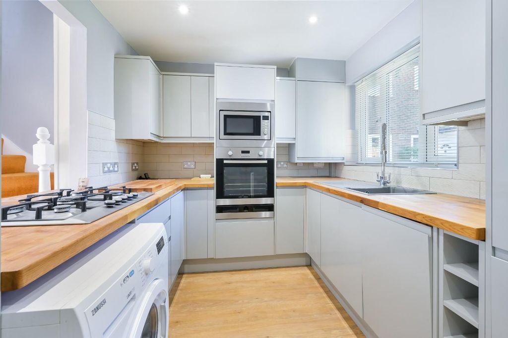 Property photo 3 of 14 The Walled Garden