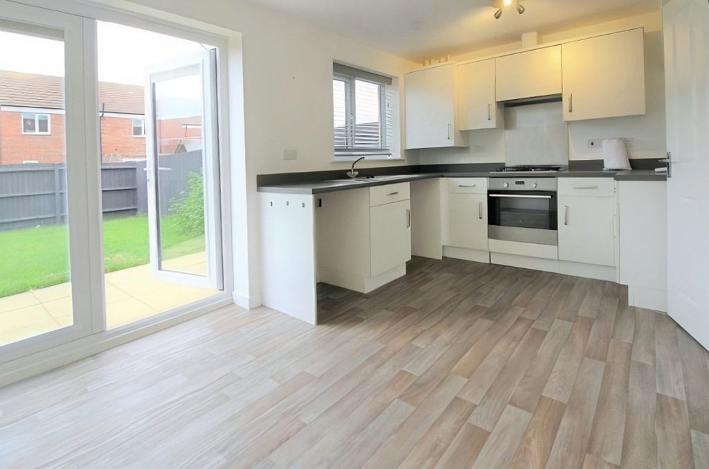 Property photo 2 of 13 Kitchen