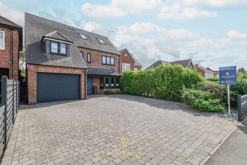 Property photo 1 of 41