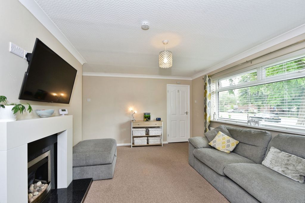Property photo 3 of 23