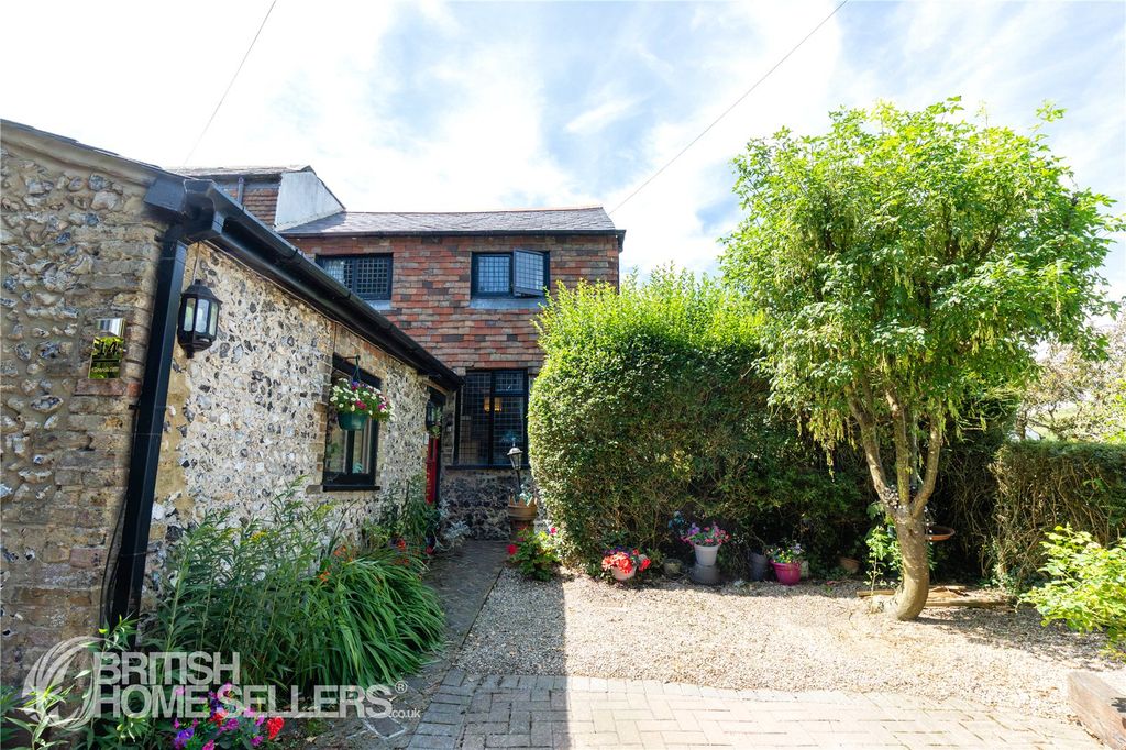 Property photo 1 of 45 Picture No. 25