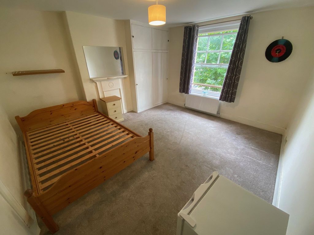Property photo 1 of 7 Room 4, 92 Belvedere Road