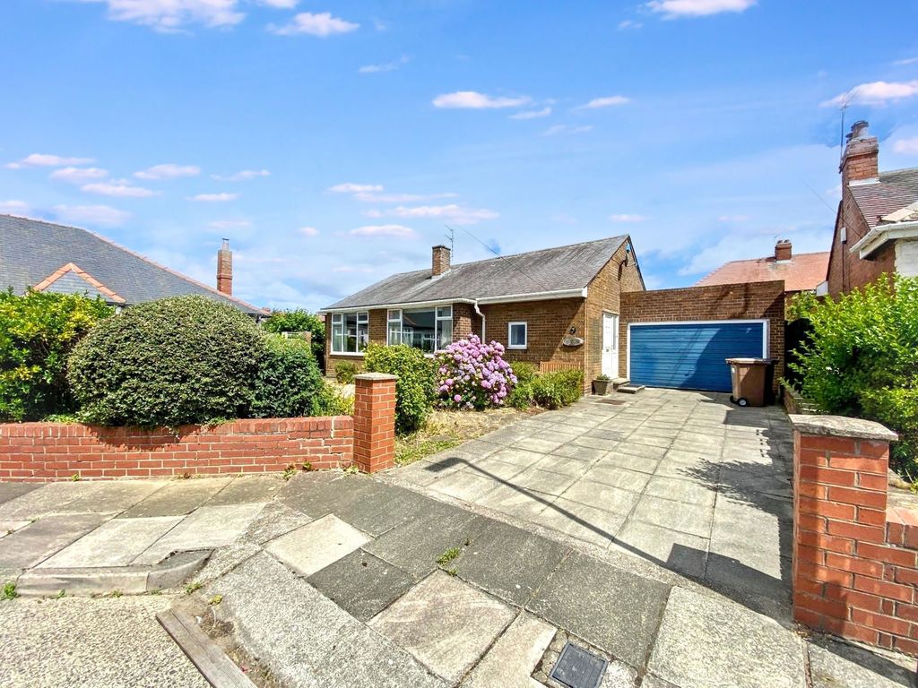 Property photo 2 of 31