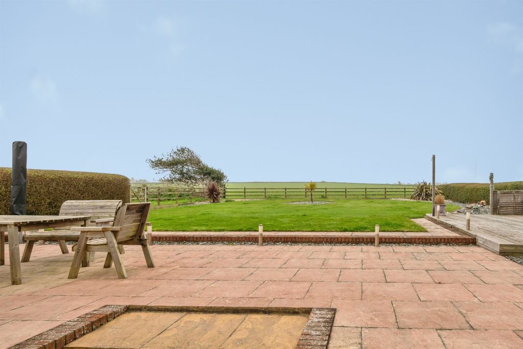 Property photo 3 of 29