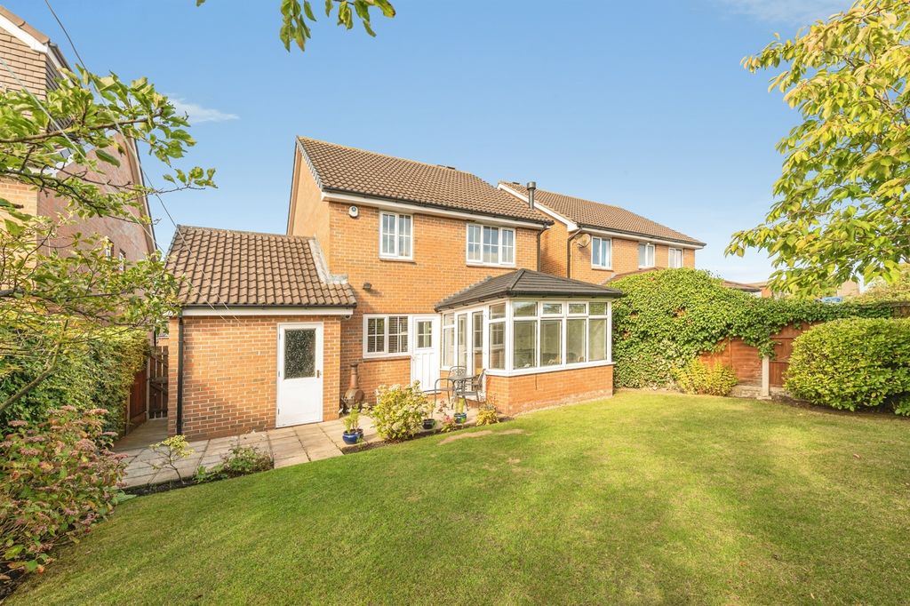 Property photo 2 of 17