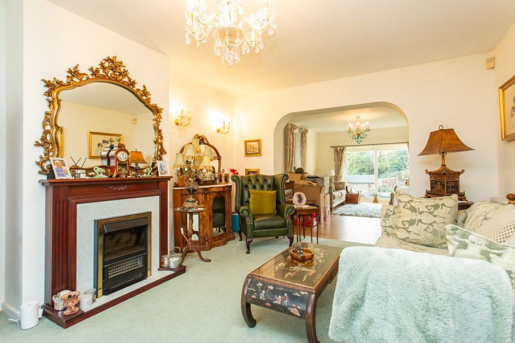 Property photo 3 of 18 Picture 3