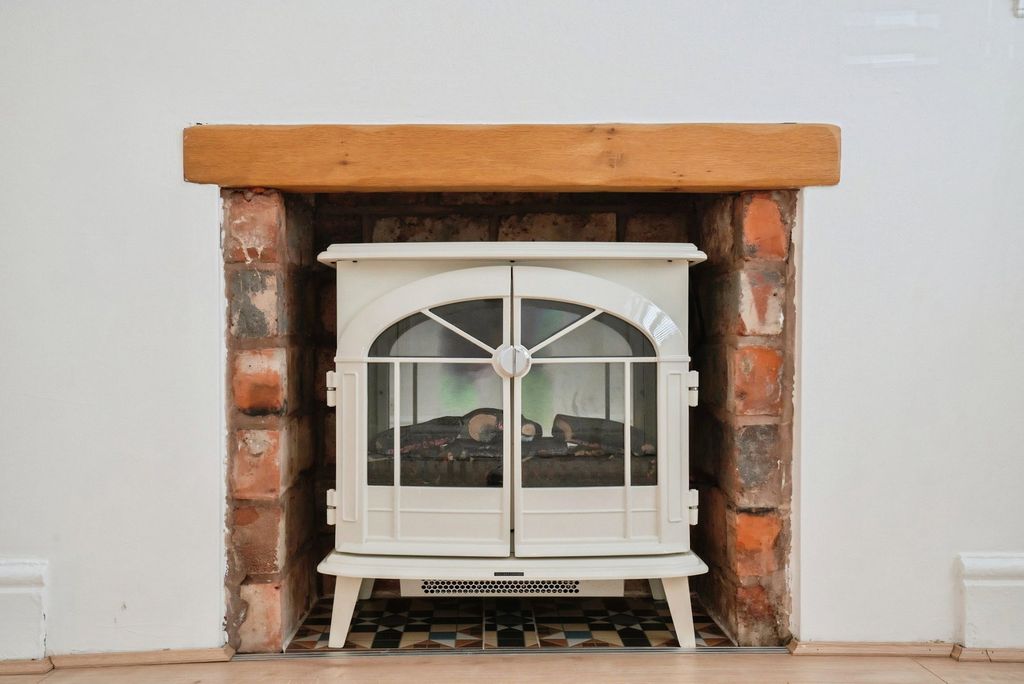 Property photo 3 of 18