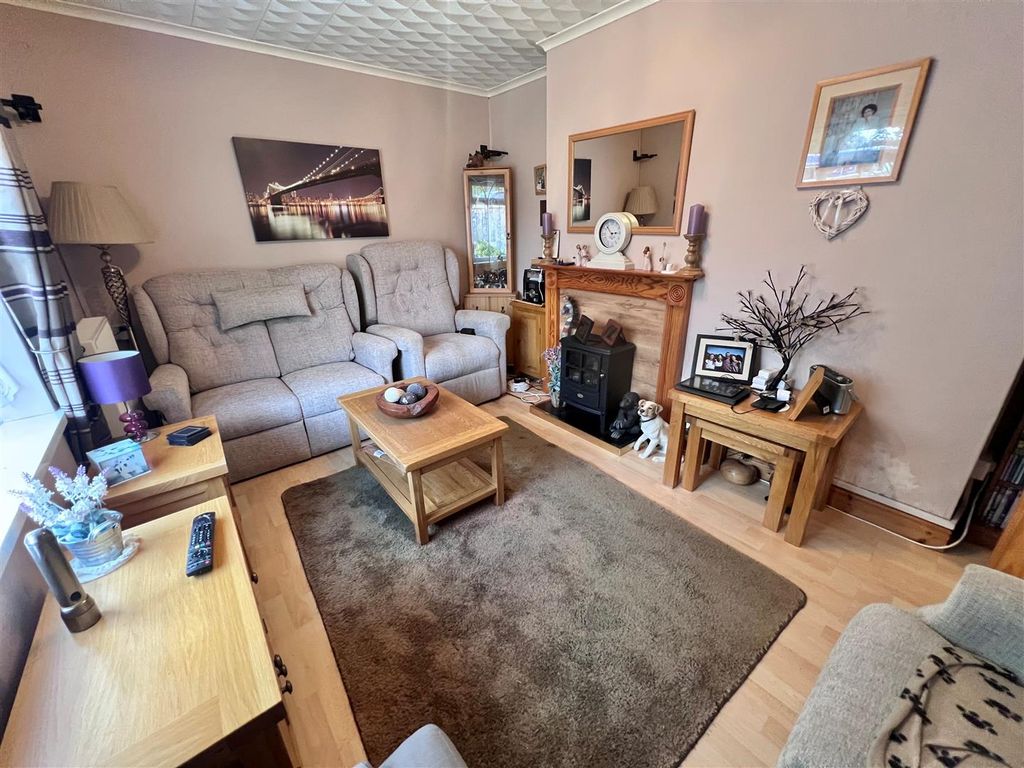 Property photo 2 of 14 Lounge 1.Jpg