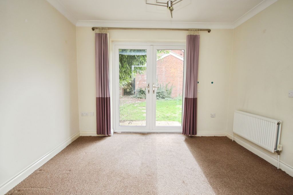 Property photo 3 of 11