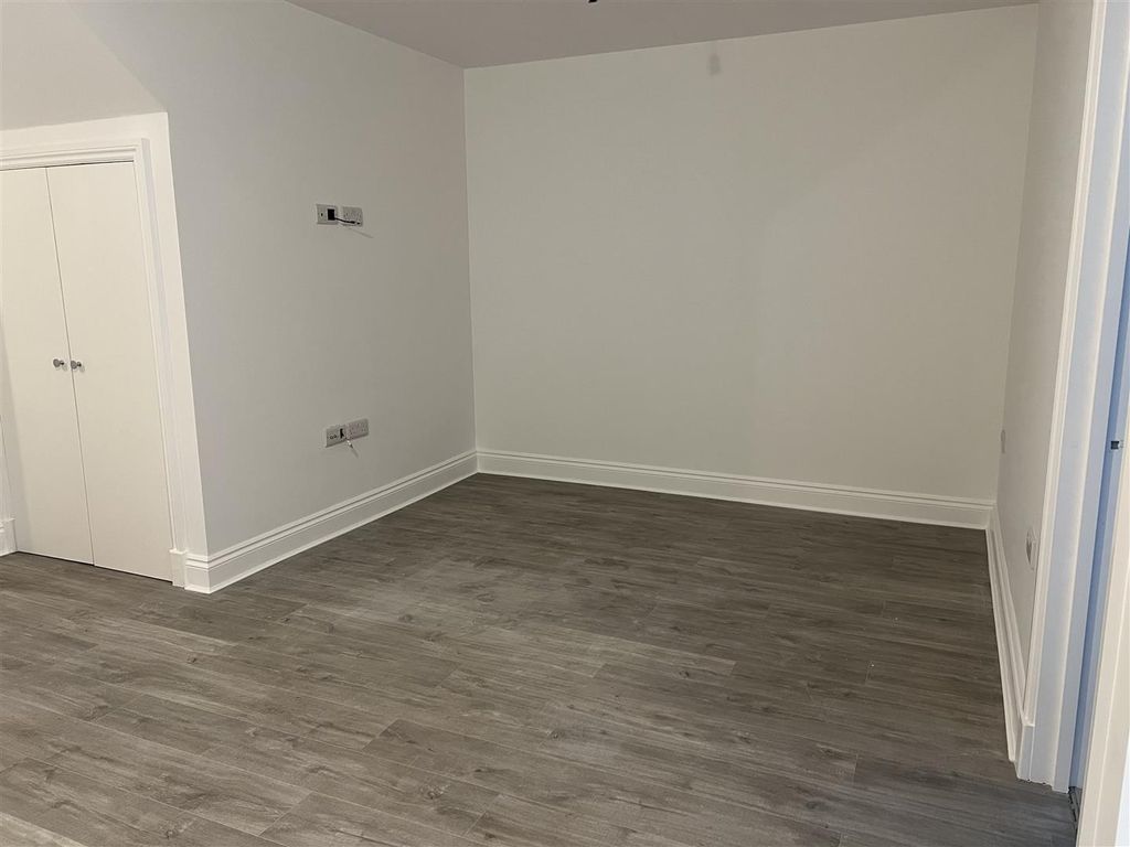 Property photo 2 of 6 Img_0204.Jpg