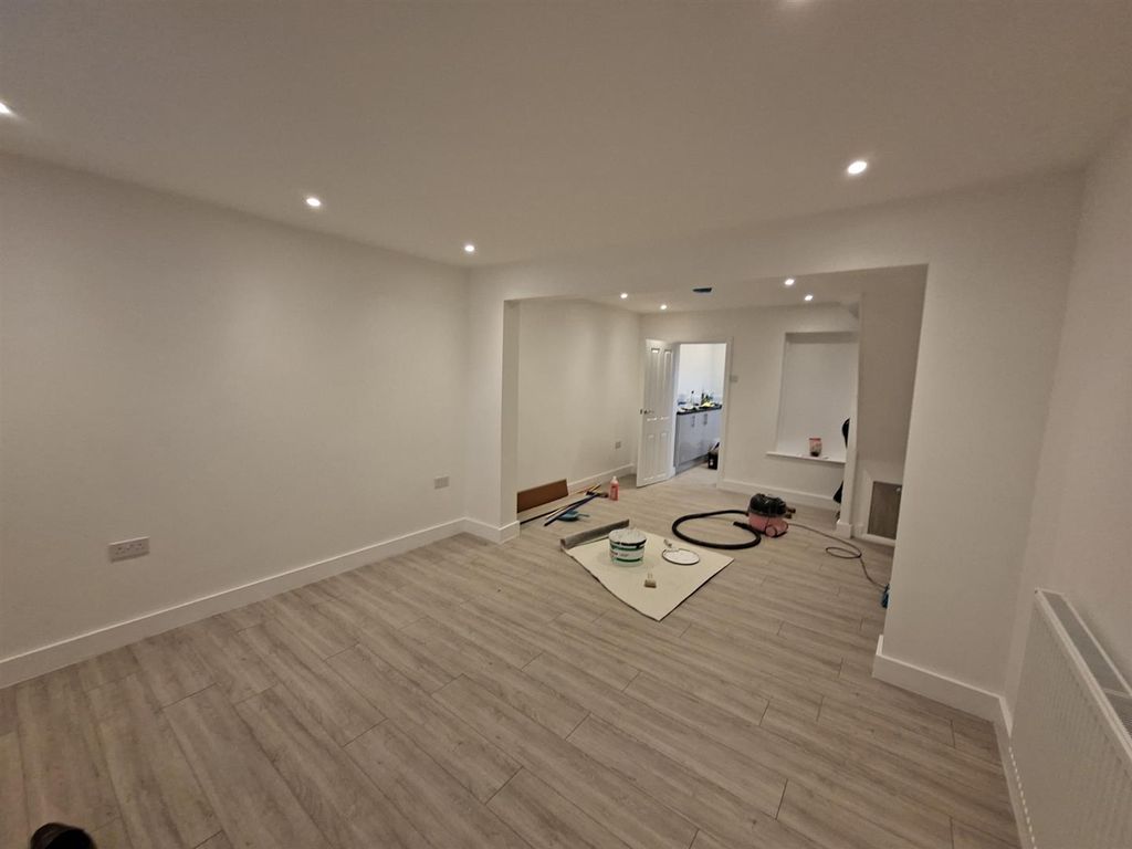 Property photo 1 of 9 20251222_120426_Resized_2.Jpg