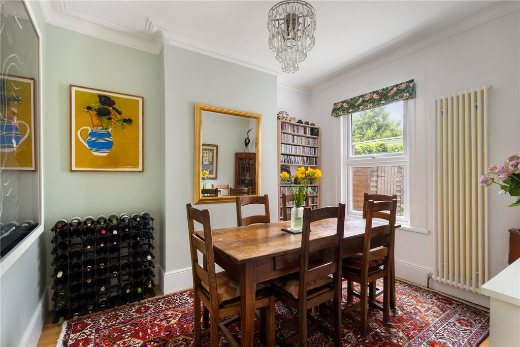 Property photo 3 of 34 Picture No. 03