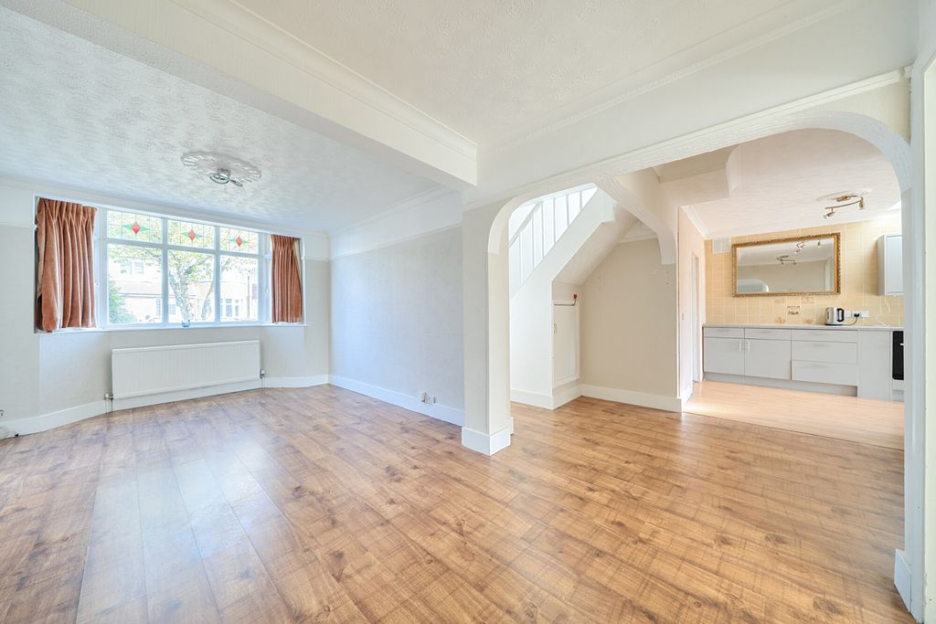 Property photo 2 of 20 1430533-12-69Dcca...