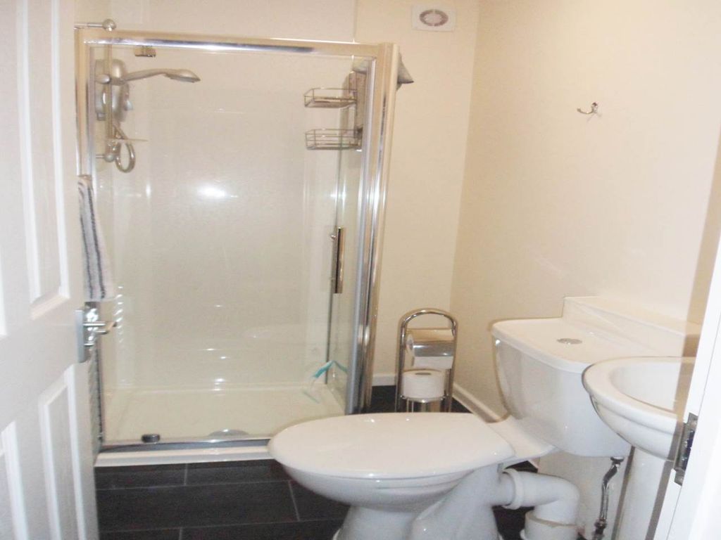 Property photo 2 of 4 En-Suite
