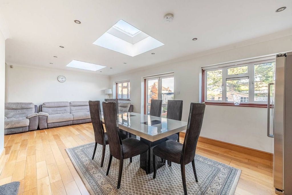 Property photo 1 of 20