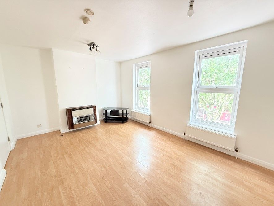 Property photo 3 of 7