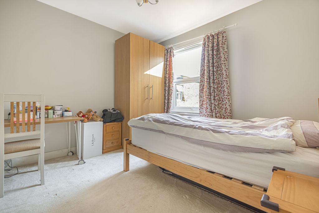 Property photo 3 of 7 584135 (4)