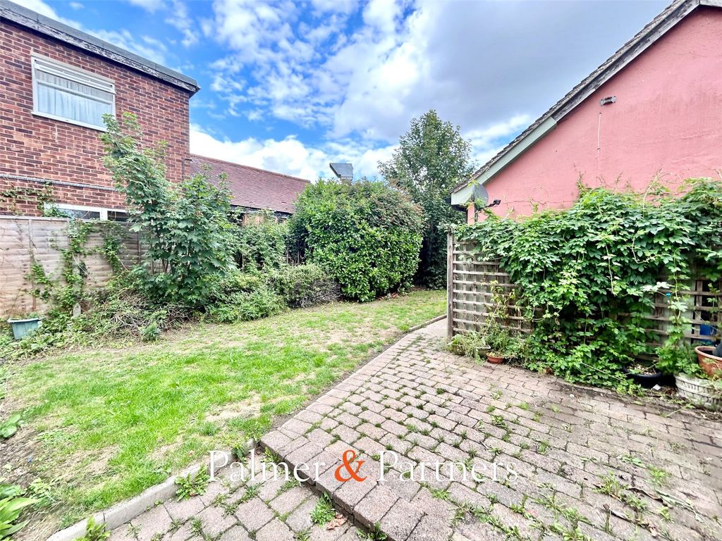 Property photo 3 of 18 Picture No. 35