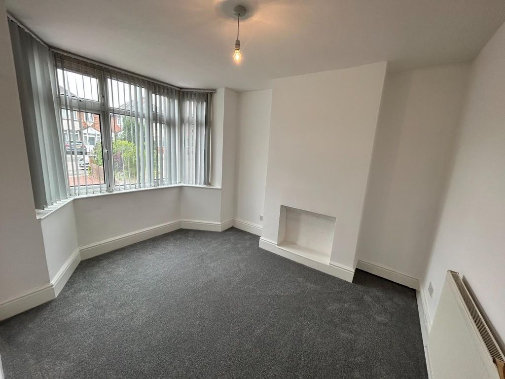 Property photo 1 of 11 Dining Room 2.Jpg
