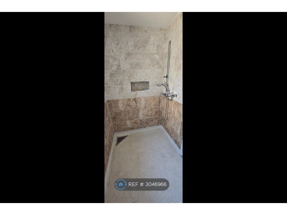 Property photo 2 of 17 Wet Room