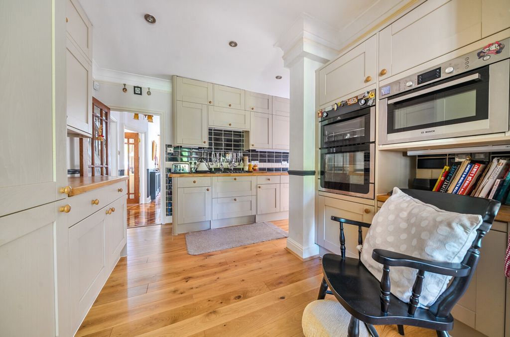 Property photo 3 of 24 1452924-25-6A04B5...